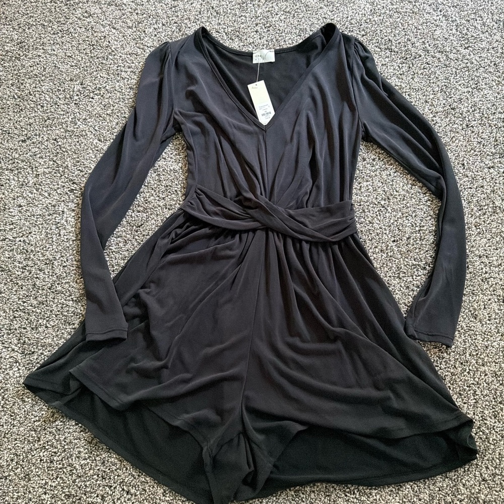 Francesca’s Black Long Sleeve Romper S NWT